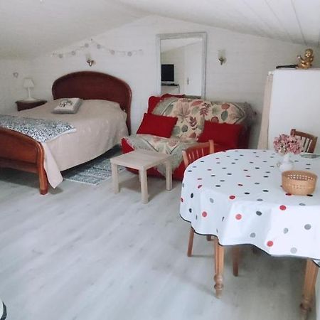Studio Propre Et Cosy Le Mesnil-en-Vallée Eksteriør billede